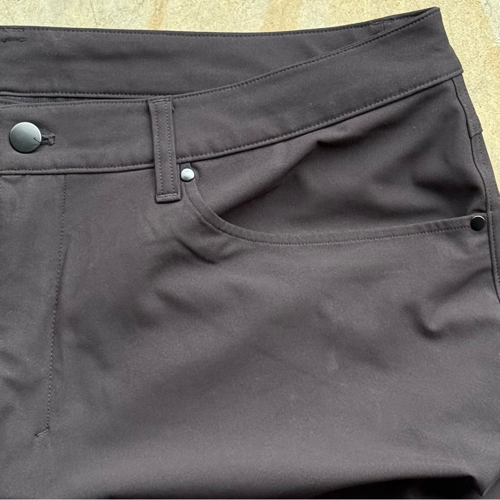 Lululemon Men’s ABC Pants - Black - Picture 6 of 8